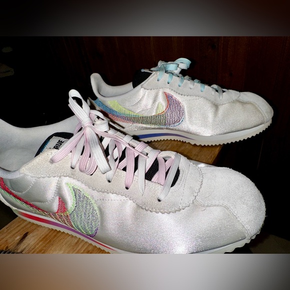 Nike Cortez Be True - Picture 3 of 6